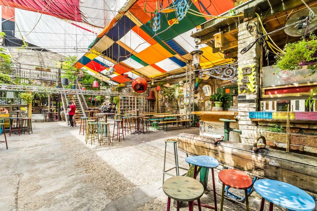 Ferienwohnung Bpr Vivid Downtown Vibe With Balcony Budapest Exterior foto
