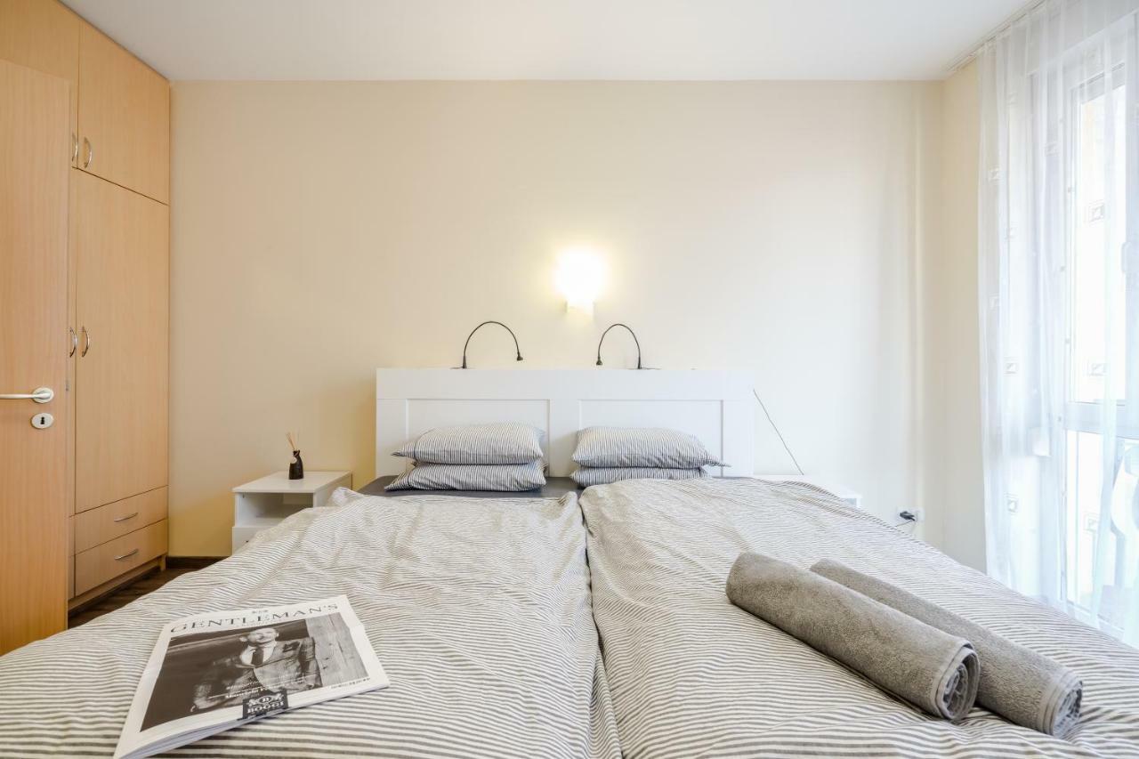 Ferienwohnung Bpr Vivid Downtown Vibe With Balcony Budapest Exterior foto